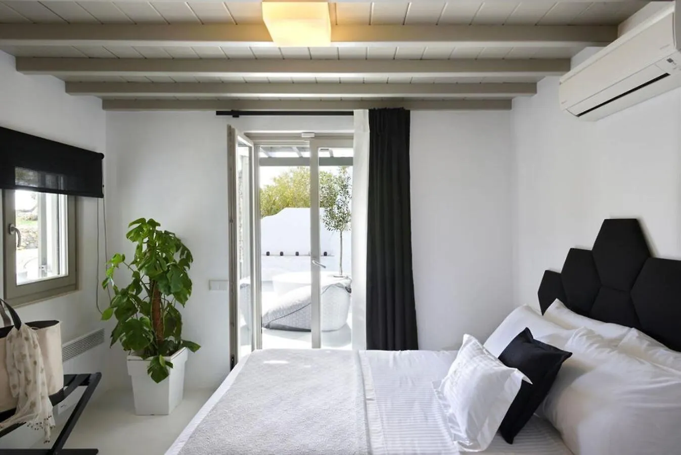 Stunning 4Bed Villa With Pool In Kalafatis Spilia Mykonos Town 0*,