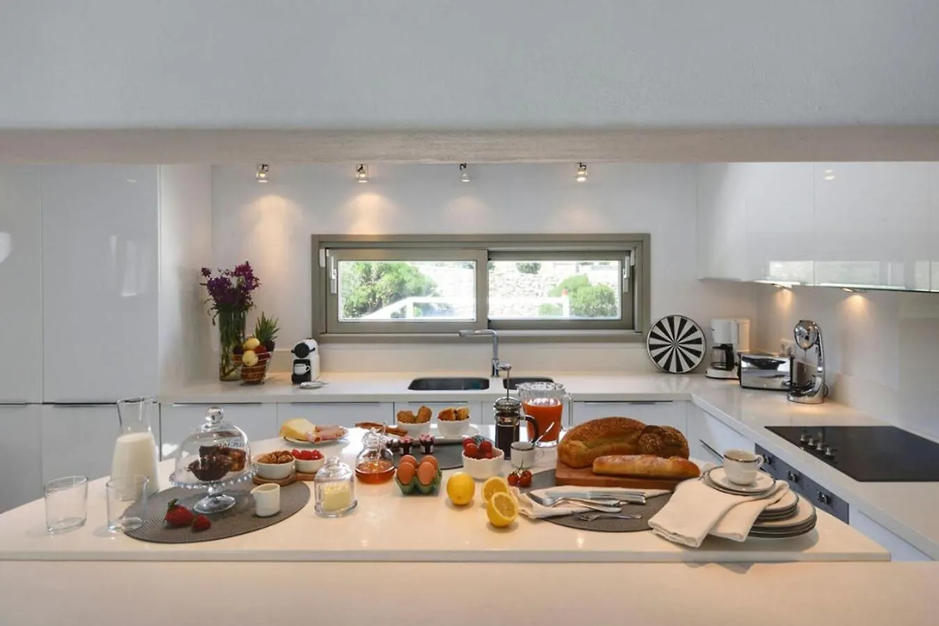 Stunning 4Bed Villa With Pool In Kalafatis Spilia Mykonos Town 0*,  Grækenland
