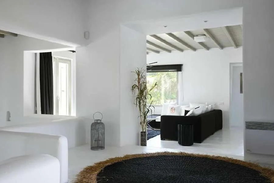 Stunning 4Bed Villa With Pool In Kalafatis Spilia Mykonos Town